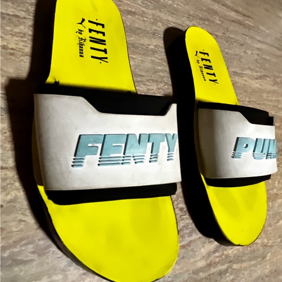 Fenty Puma by Rihanna surf slides - Picture 9 of 15